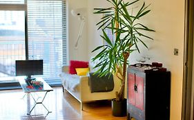 Zen Life With Urban Views - E8 Chic